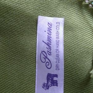 Cashmere Oversized Scarf